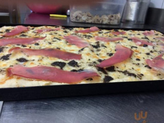 Tutti Pazzi Per La Pizza