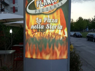 Pizzeria Planet