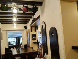 Evita Pub