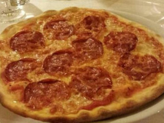 L' Oste E La Regina