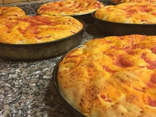 Ton Tom Pizza