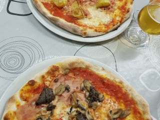 Pizzeria Trattoria La Nuova Rosa