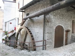 Taverna Di Rometta E Giulieo