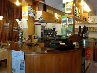 La Straniera