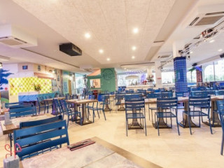 40str Food Entertainment