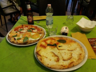 Pizza Village Latina