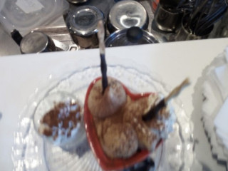 Mino's Cafe
