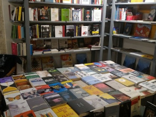 Biblios Cafe