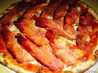 Deli's Pizzeria Insalteria
