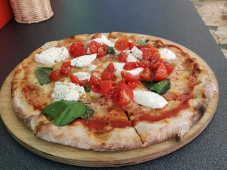 Pizza Al Taglio Quadrifoglio