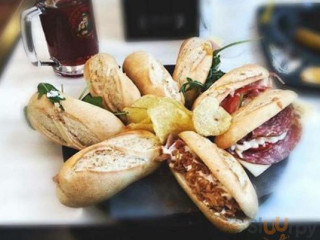 100 Montaditos
