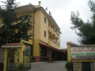 De La Ville
