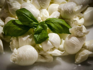 Mela Grano
