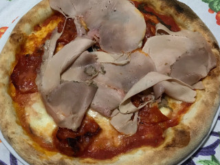 Miki Pizza