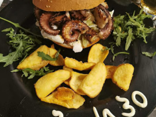 Zona 30 Beer ‘n’ Grill