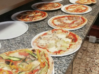 Lu Salentu Pizzeria, Rosticceria,buffet D'asporto