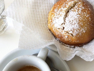Cafe La Nuit