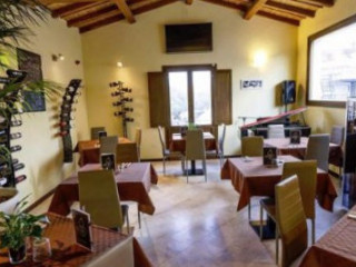 Divino Wine Bistro