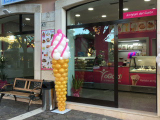 Yogold Gelateria E Yogurteria