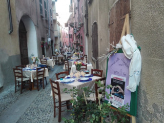 Ristorante Al Caminetto Di Ravera Barbara