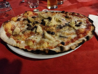 Pizzeria Sala Da Ballo Dal Golosone Di Massari Gianluca