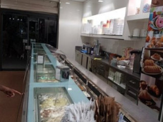 Gelato E Caffe