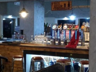 Saloon 59