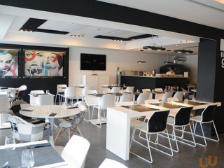 0100 Café