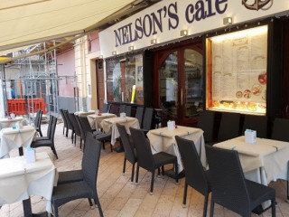 Nelson's Cafè