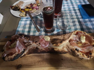 Pizzeria “all’angolo”