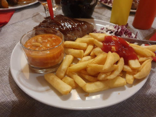 Free West Saloon
