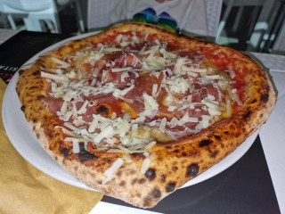 Pizza Village Club