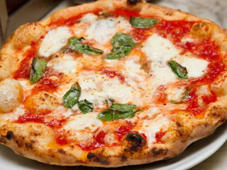 Pizzeria Leonardo Di Valoncini Mario