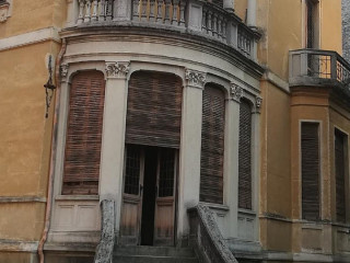 Dei Cacciatori Di Giacomone Donna Alberto