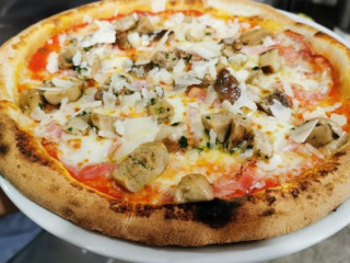 Pizzeria La Volpe