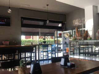 Cafe Mon Amour
