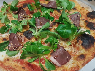 Pizza Pazza Da Silvia Artogne