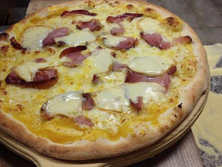 L'angolo Della Pizza