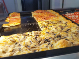 Sempre E Solo Pizza Al Top