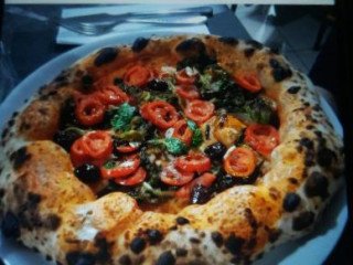 Magnammece Na' Pizza