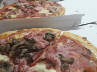 Chez David Pizzeria Street Food