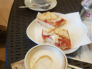 Luccalibri Libreria Caffe Letterario