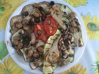 Pizza A Taglio E Verdure Grigliate Dal Contadino
