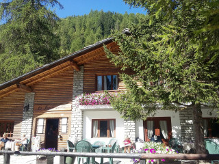 La Sapiniere